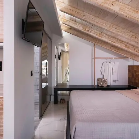 Lena Thassos 3* Potos