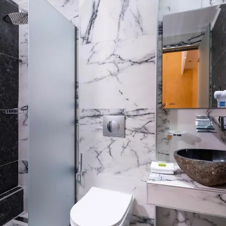 Lena Thassos Aparthotel 3*