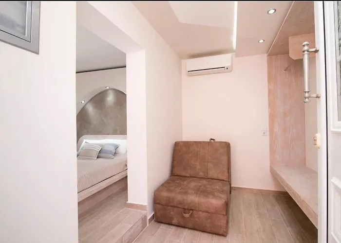 Lena Thassos 3* Potos