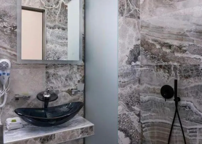 Lena Thassos Aparthotel 3*