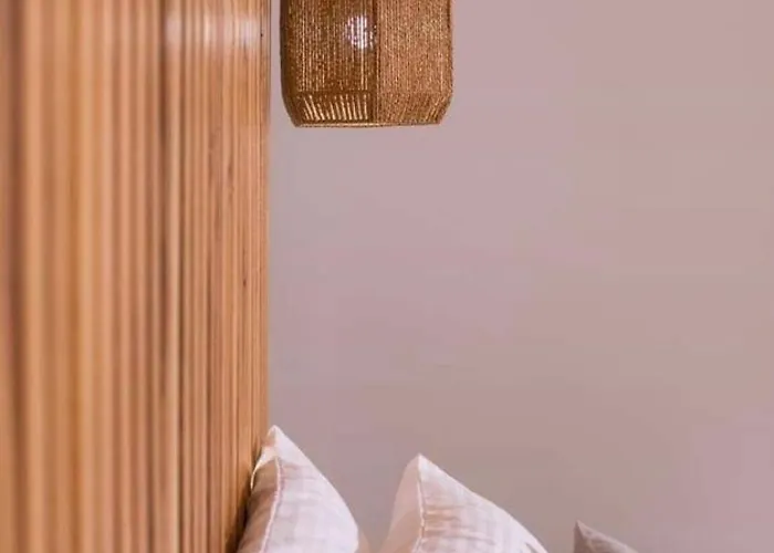 Lena Thassos بوتوس